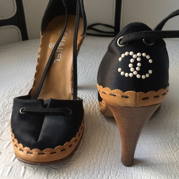 Chanel shoes - Picture 2 of 9